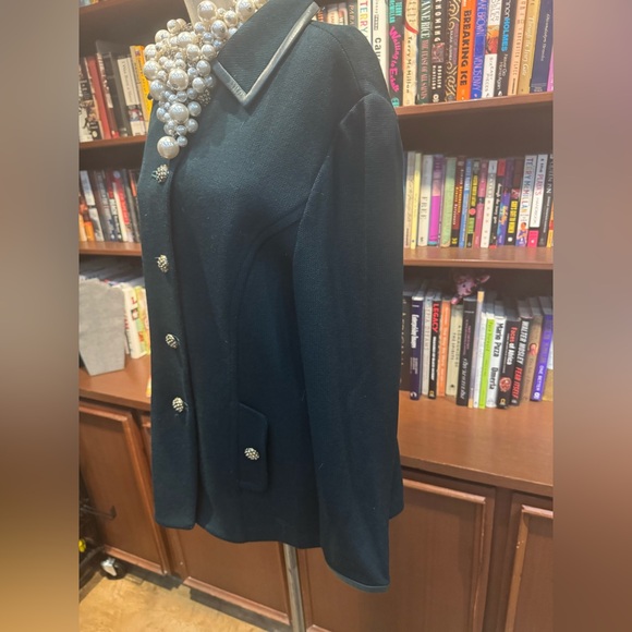 St. John Collection Green Blazer with Logo Buttons Leather Trim - Picture 4 of 8